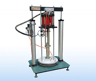 密封膠水關于中空玻璃主動打膠機的重要性